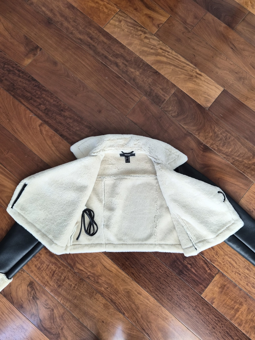 Forever 21 Cropped Faux Fur Moto Jacket Black/Cream XS - Picture 9 of 14